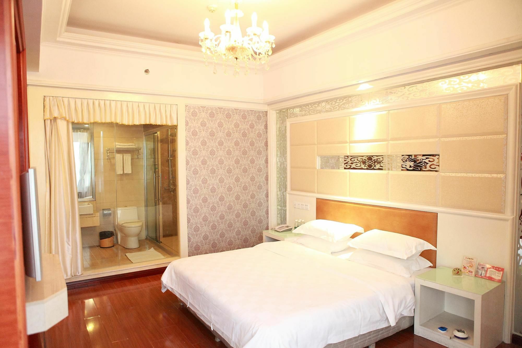 Bluesky Hotel Guangzhou Dış mekan fotoğraf